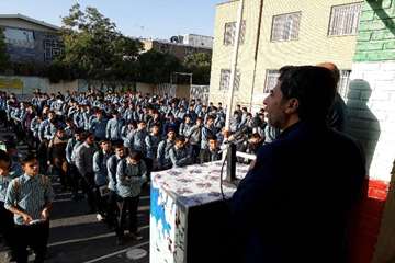 برگزاری دوره های آموزشی بهداشتی-دامپزشکی در مدارس استان مرکزی 