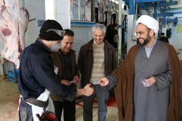 بازدید نماینده ولی فقیه در اداره کل دامپزشکی استان مرکزی از کشتارگاه دام ساوه