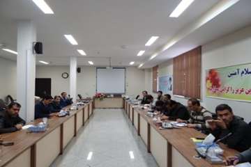 تشکیل جلسه ستاد پیشگیری از آنفلوآنزای فوق حاد پرندگان با حضور روسای شبکه دامپزشکی شهرستانها