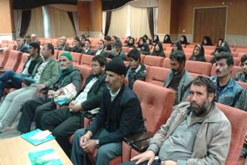 دوره آموزشی بهداشت دام و طیور مدد جویان کمیته امداد با همکاری اداره کل دامپزشکی استان مرکزی