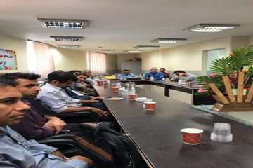 جلسه بخش خصوصی ساوه با  رئیس نظام دامپزشکی  در شبکه دامپزشکی ساوه