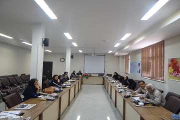 نشست خبری مدیر کل دامپزشکی استان مرکزی به مناسبت هفته دامپزشکی