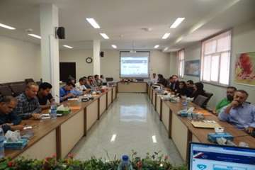 برگزاری نشست هم اندیشی مدیران دامپزشکی و هنرمندان استان مرکزی 