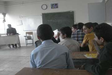 کلاس آموزشی بیماریهای مشترک در مدرسه شبانه روزی اندیشه