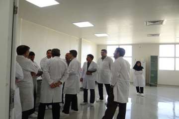 سفر یکروزه رییس مرکز ملی تشخیص آزمایشگاه های مرجع و مطالعات کاربردی به استان مرکزی
