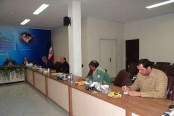 جلسه رییس سازمان نظام دامپزشکی کشور با فعالان بخش خصوصی در اداره کل